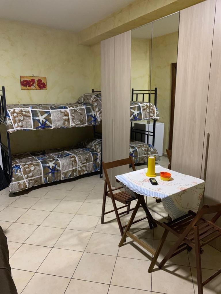 Airport Bedroom House Catania Luaran gambar